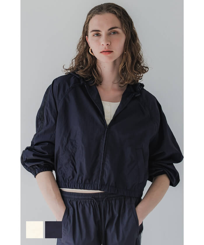 セール☆2990円→1490円 ナイロンクロップドアウター レディース