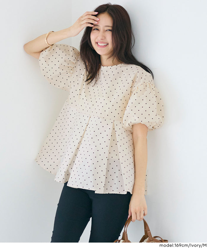 新品タグ付⭐︎ドットフラワータックブラウス ランダムドットプリント タックブラウス / 23区 S | ファッション通販