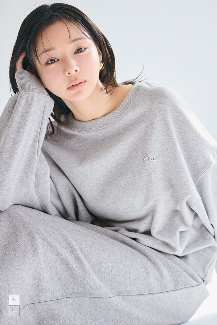 セール☆2990円→2490円 裏毛ロゴクロップドスウェット レディース