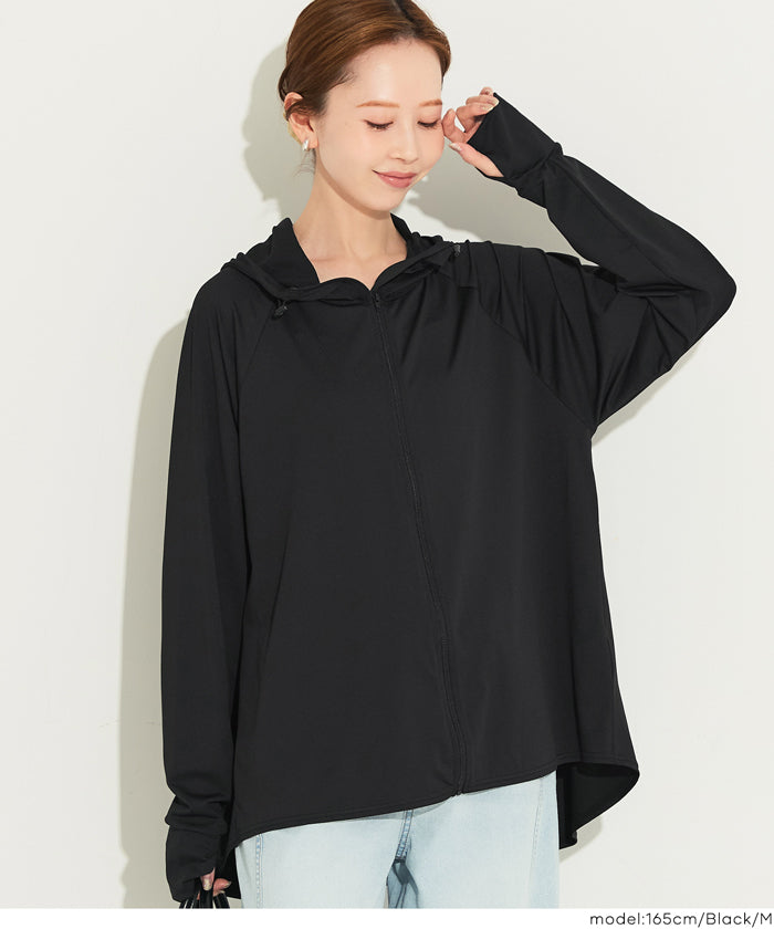 Yori バックギャザー撥水パーカー　ブラック yori】秋雨にも！yoriの撥水パーカーがとっても優秀 | Marisol